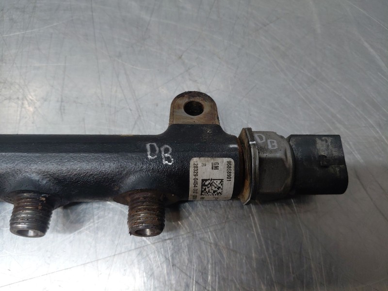 Recambio de rampa inyectora para chevrolet cruze lt referencia OEM IAM 96868901  