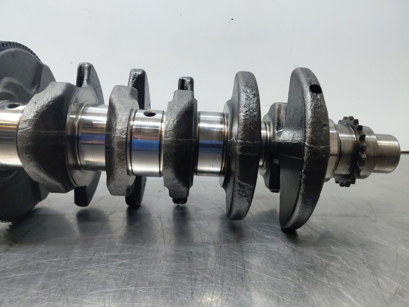 Recambio de cigueñal para chevrolet cruze lt referencia OEM IAM 25183163  