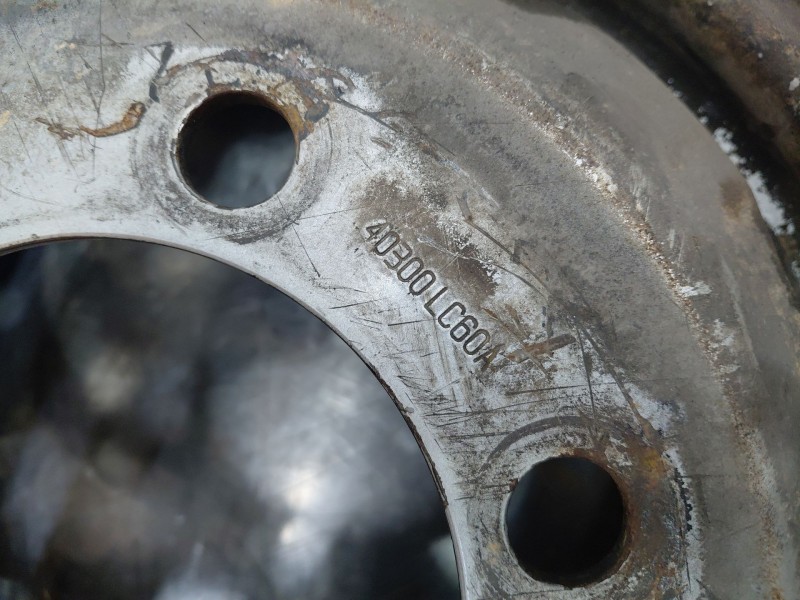 Recambio de llanta para nissan nt400 cabstar (f24m) 35.14, 45.14 referencia OEM IAM   
