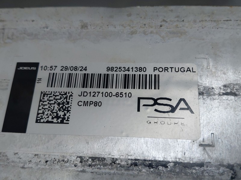 Recambio de intercooler para opel corsa f hybrid referencia OEM IAM 9825341380  