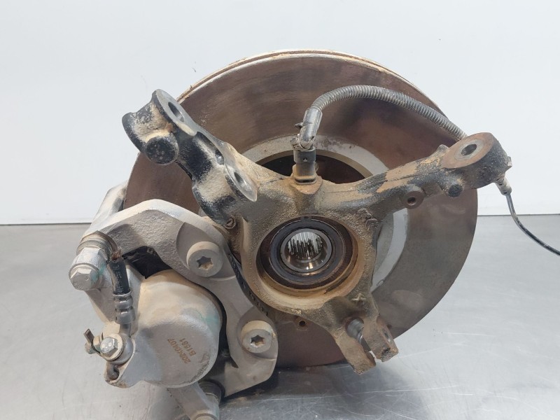 Recambio de mangueta delantera derecha para opel corsa f hybrid referencia OEM IAM 9826877980  