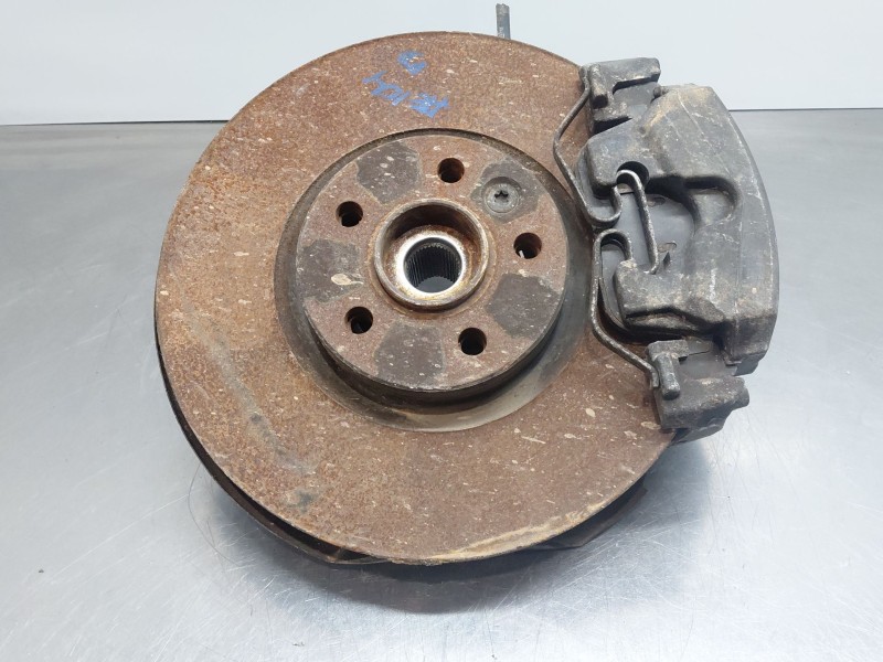 Recambio de mangueta delantera derecha para volvo xc60 momentum referencia OEM IAM   