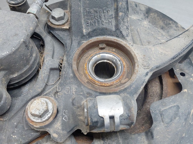 Recambio de mangueta delantera derecha para volvo xc60 momentum referencia OEM IAM   