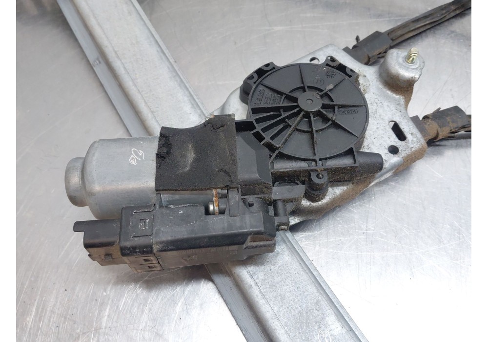 Recambio de elevalunas delantero izquierdo para renault megane ii coupé-cabriolet (em0/1_) 1.6 16v referencia OEM IAM   