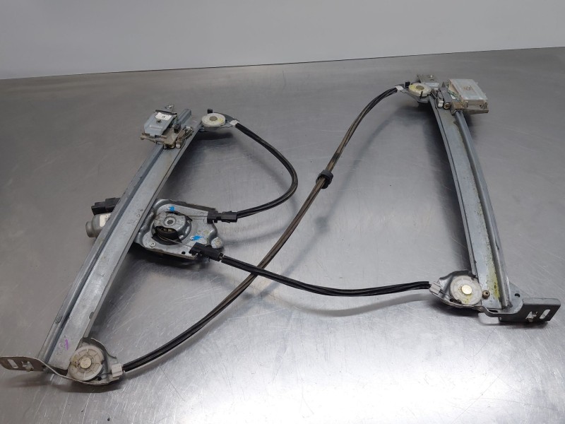 Recambio de elevalunas delantero izquierdo para renault megane ii coupé-cabriolet (em0/1_) 1.6 16v referencia OEM IAM   