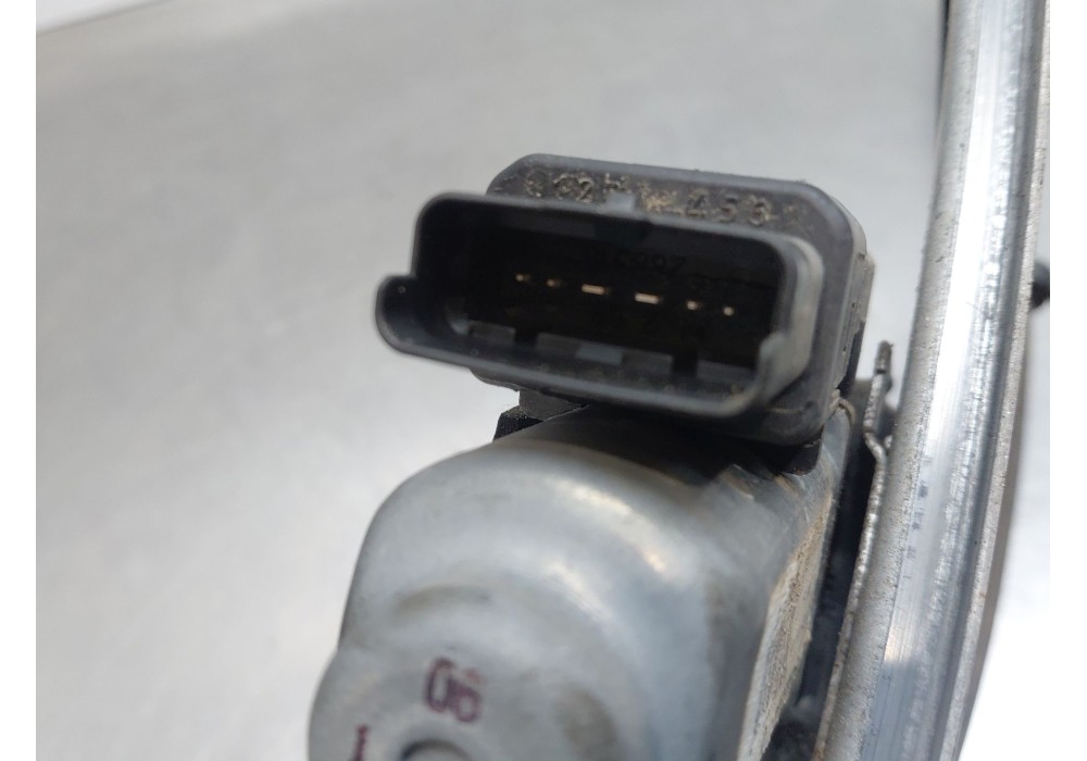 Recambio de elevalunas delantero izquierdo para renault megane ii coupé-cabriolet (em0/1_) 1.6 16v referencia OEM IAM   