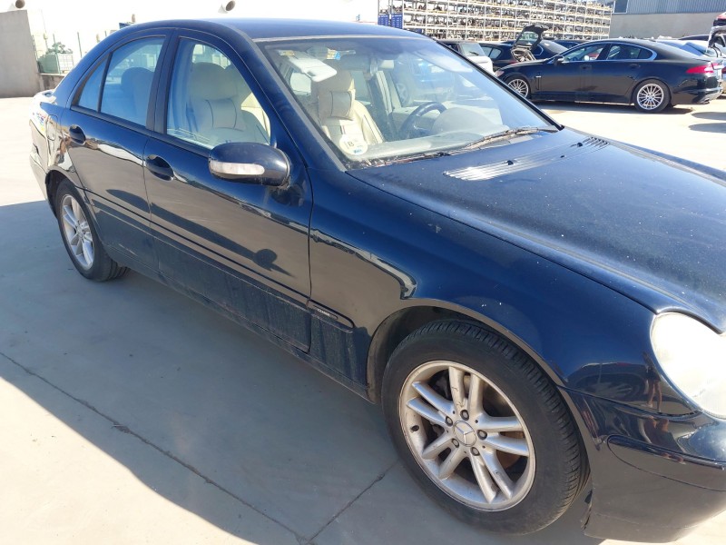 mercedes-benz clase c (w203) del año 2002