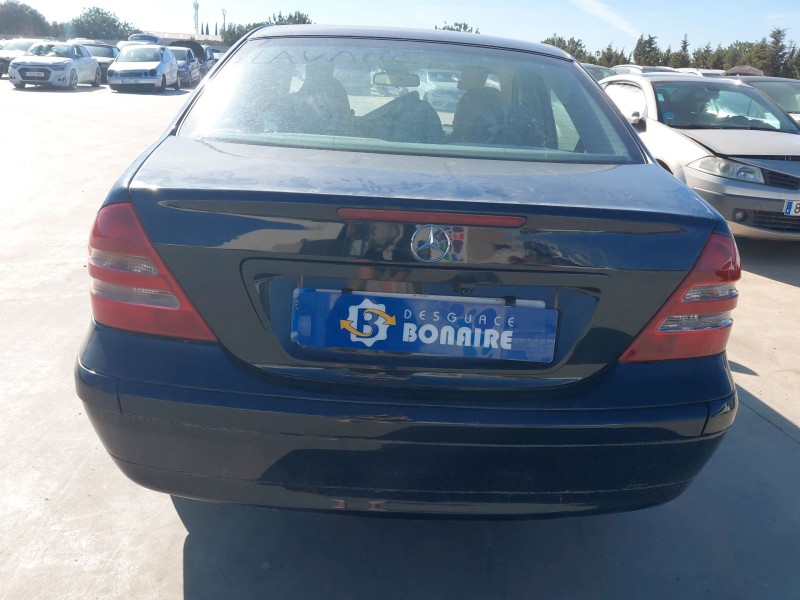 mercedes-benz clase c (w203) del año 2002