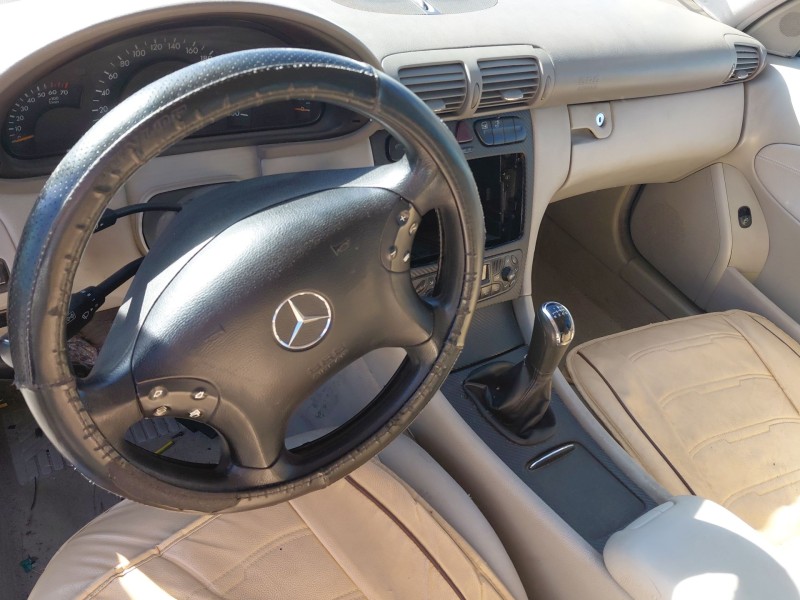 mercedes-benz clase c (w203) del año 2002