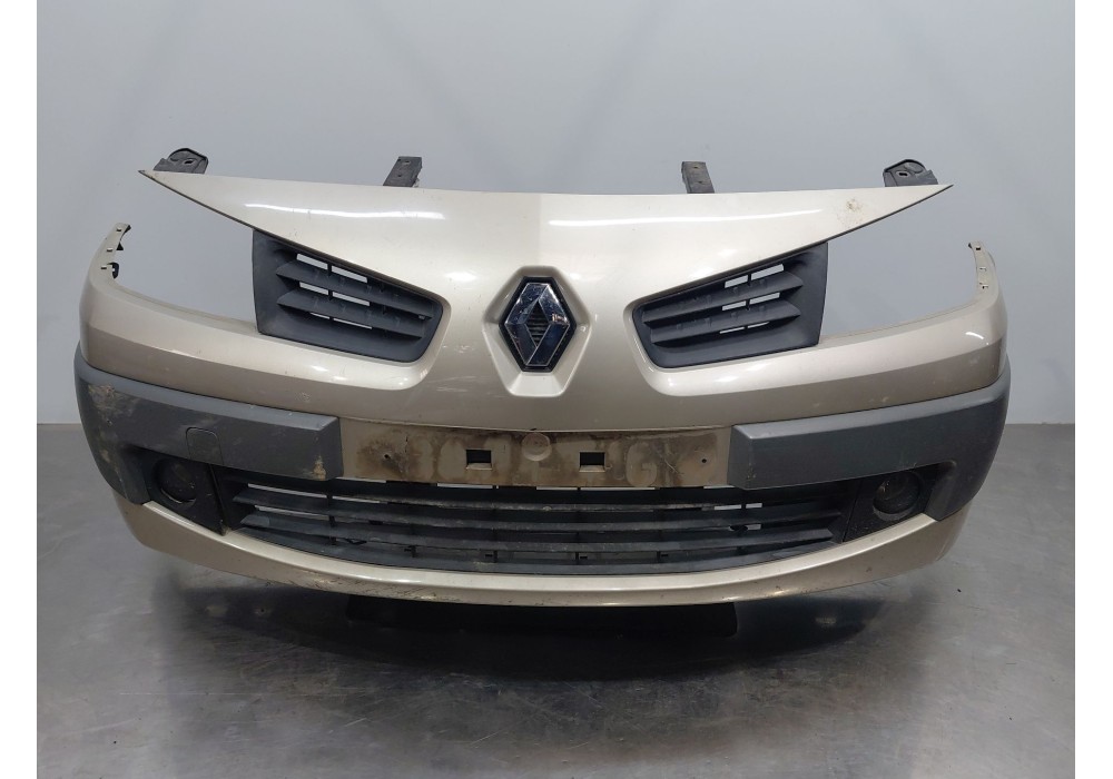 Recambio de paragolpes delantero para renault megane ii coupé-cabriolet (em0/1_) 1.6 16v referencia OEM IAM 7701478857  