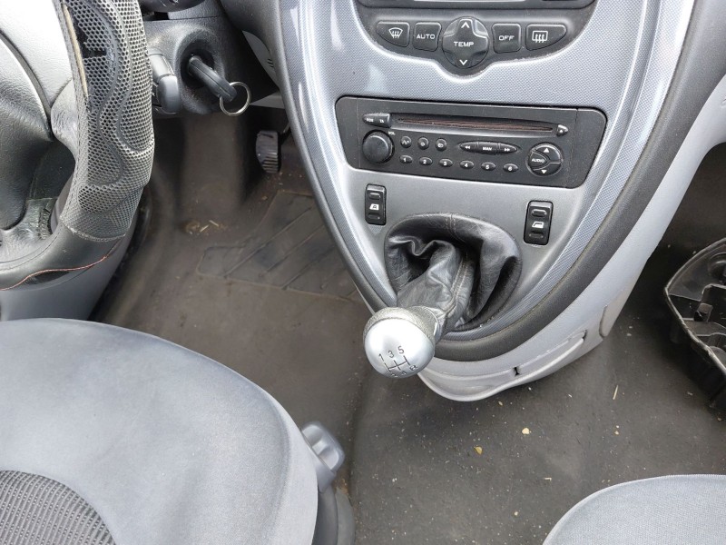 citroën xsara picasso (n68) del año 2004