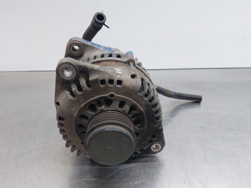 Recambio de alternador para opel combo tour 1.7 cdti 16v referencia OEM IAM   