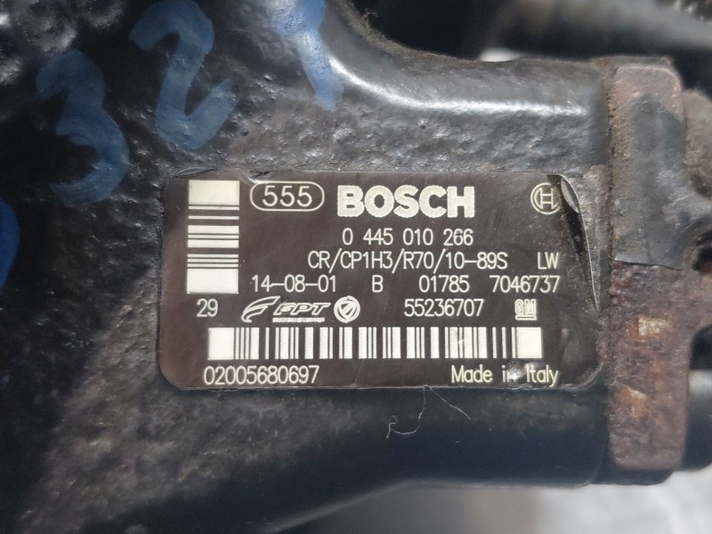 Recambio de bomba inyeccion para peugeot bipper básico referencia OEM IAM 55236707 0445010266 