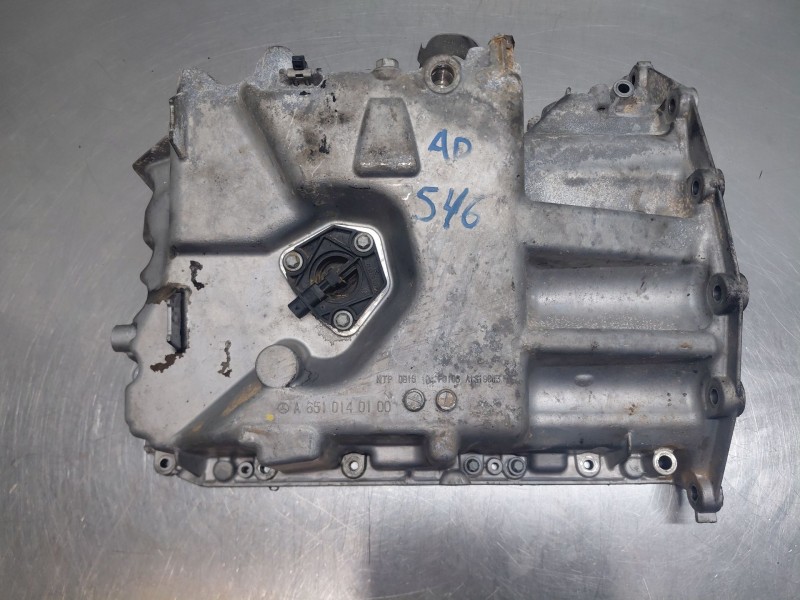 Recambio de carter para mercedes-benz clase gla (w156) 200 d referencia OEM IAM A2463700112 A6510140100 