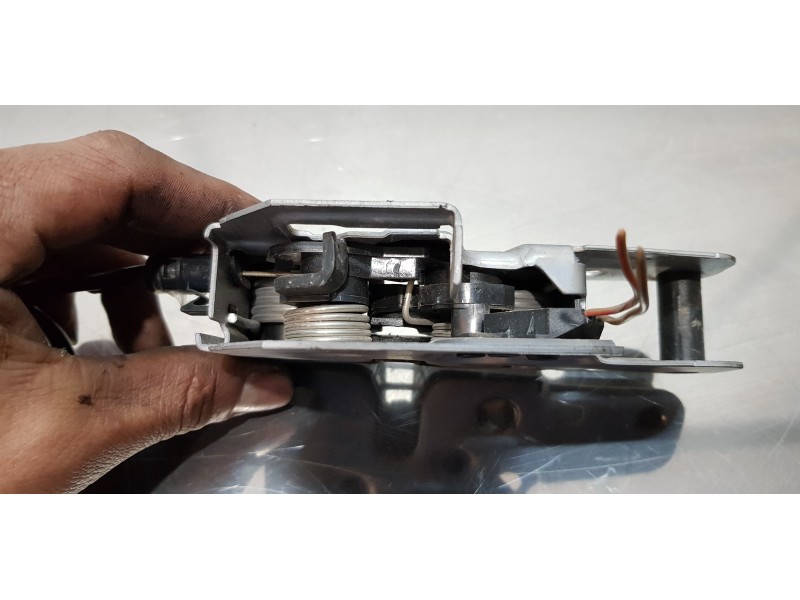 Recambio de cerradura capot para volkswagen t6 transporter furgón referencia OEM IAM 7E0823509F  