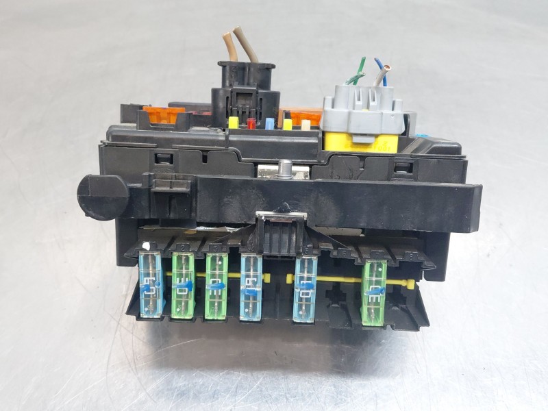 Recambio de caja reles / fusibles para peugeot 207/207+ (wa_, wc_) 1.4 hdi referencia OEM IAM   