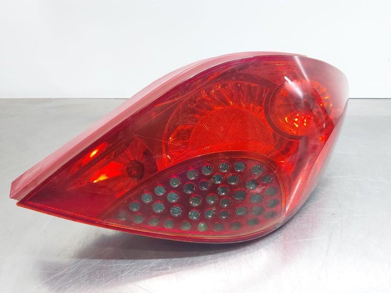Recambio de piloto trasero derecho para peugeot 207/207+ (wa_, wc_) 1.4 referencia OEM IAM   