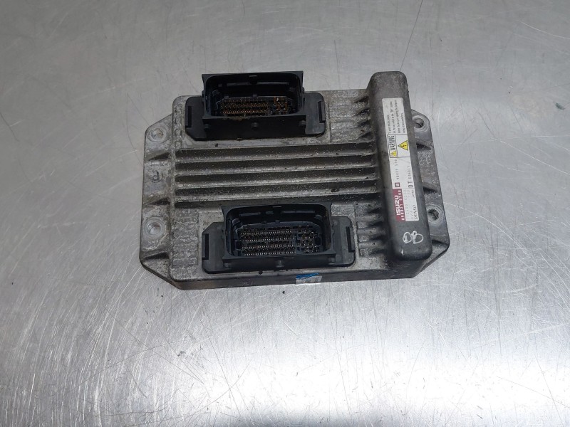 Recambio de centralita motor uce para opel combo tour 1.7 cdti 16v referencia OEM IAM   