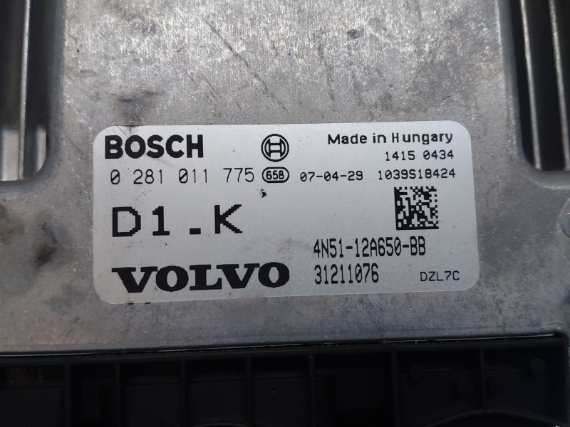 Recambio de centralita motor uce para volvo c30 (533) 1.6 d referencia OEM IAM   