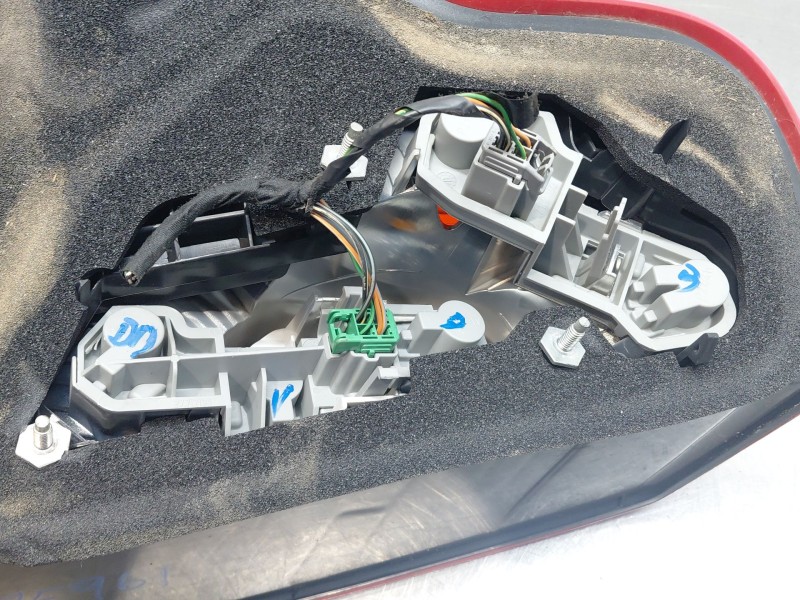 Recambio de piloto trasero izquierdo para volvo c30 (533) 1.6 d referencia OEM IAM   