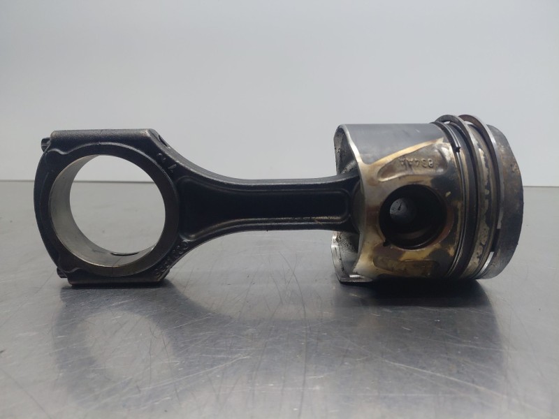 Recambio de biela para mercedes-benz clase gla (w156) 200 d referencia OEM IAM A6510300020  