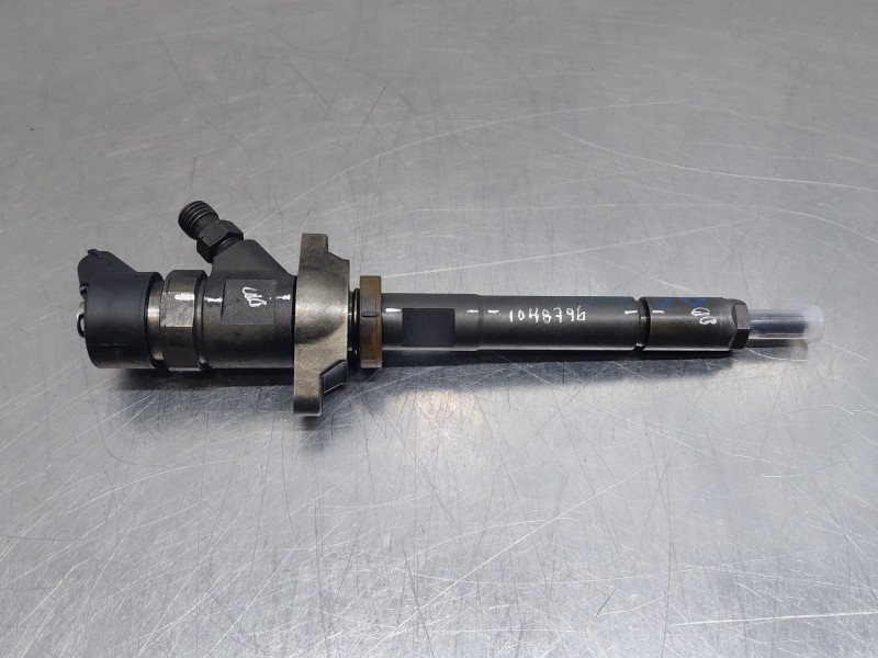 Recambio de inyector para volvo c30 (533) 1.6 d referencia OEM IAM 0445110259  