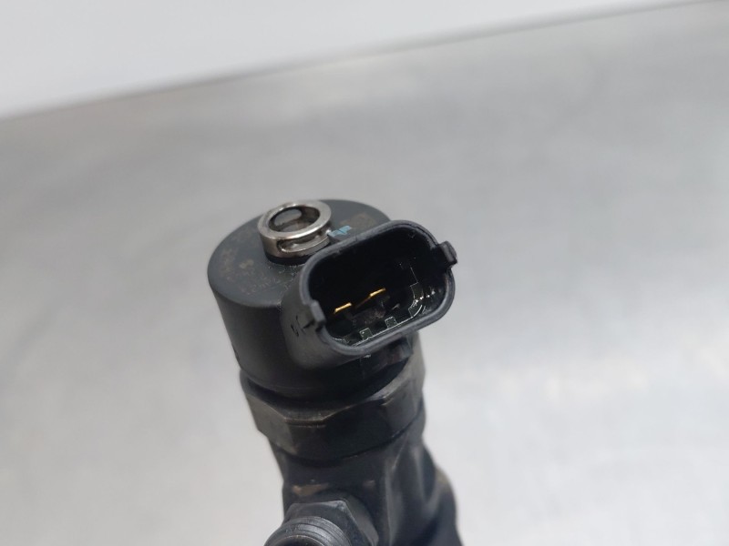 Recambio de inyector para volvo c30 (533) 1.6 d referencia OEM IAM 0445110259  