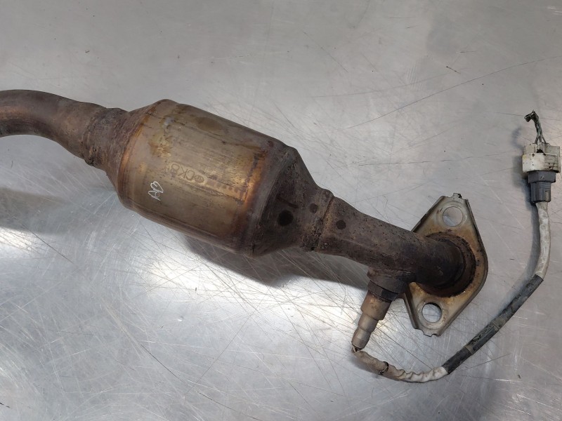 Recambio de catalizador para peugeot 108 1.0 vti 72 referencia OEM IAM   