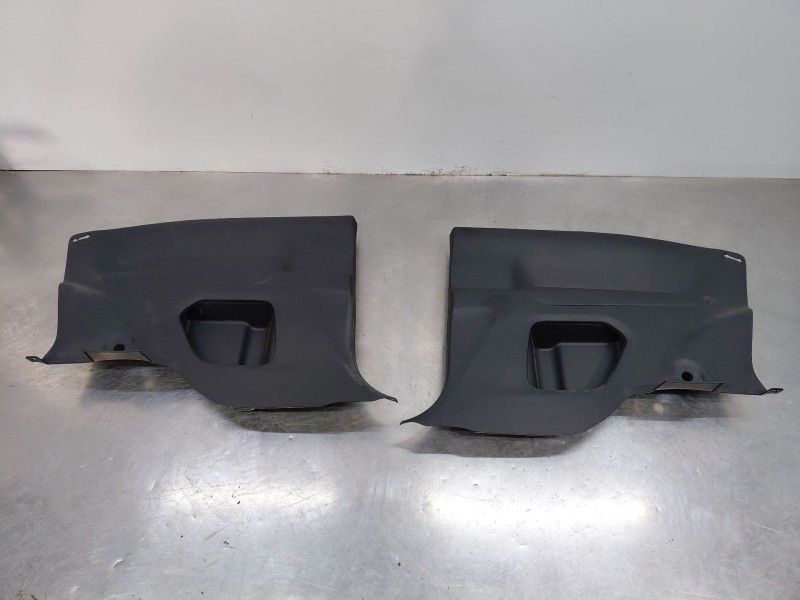 Recambio de juego asientos completo para peugeot 108 1.0 vti 72 referencia OEM IAM B000652680 B000653080 