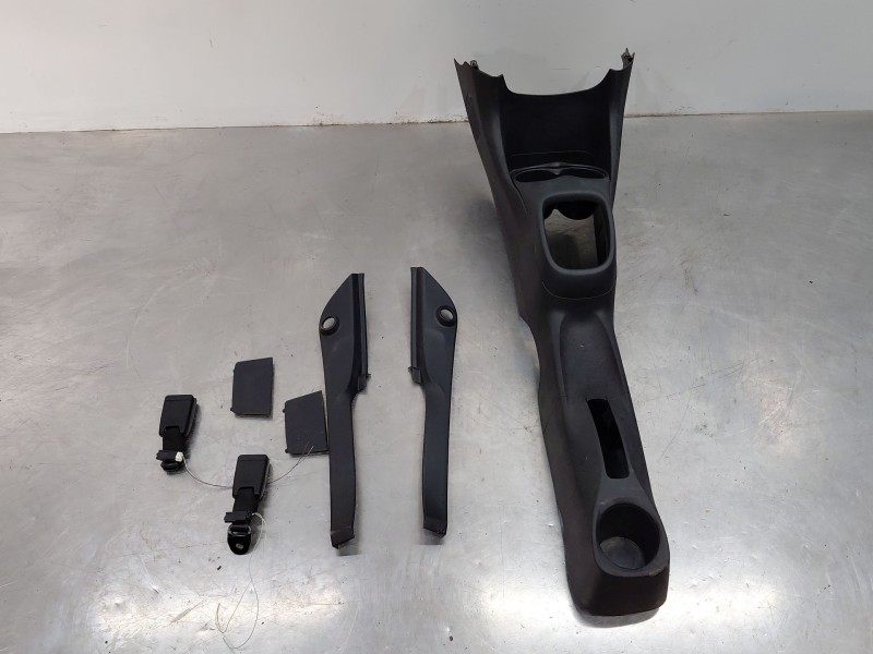 Recambio de juego asientos completo para peugeot 108 1.0 vti 72 referencia OEM IAM B000652680 B000653080 