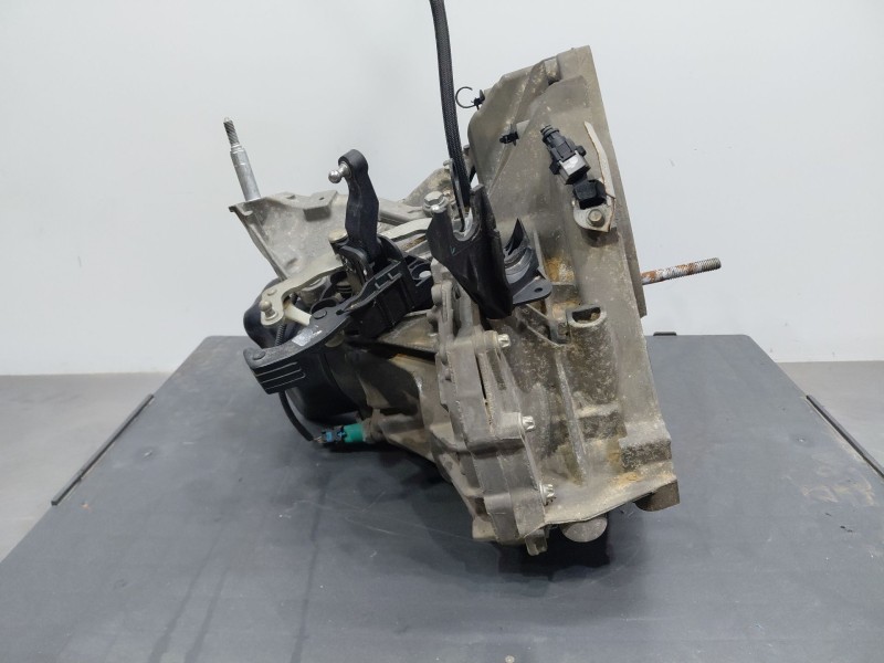 Recambio de caja cambios para renault clio iv life referencia OEM IAM JH3334  