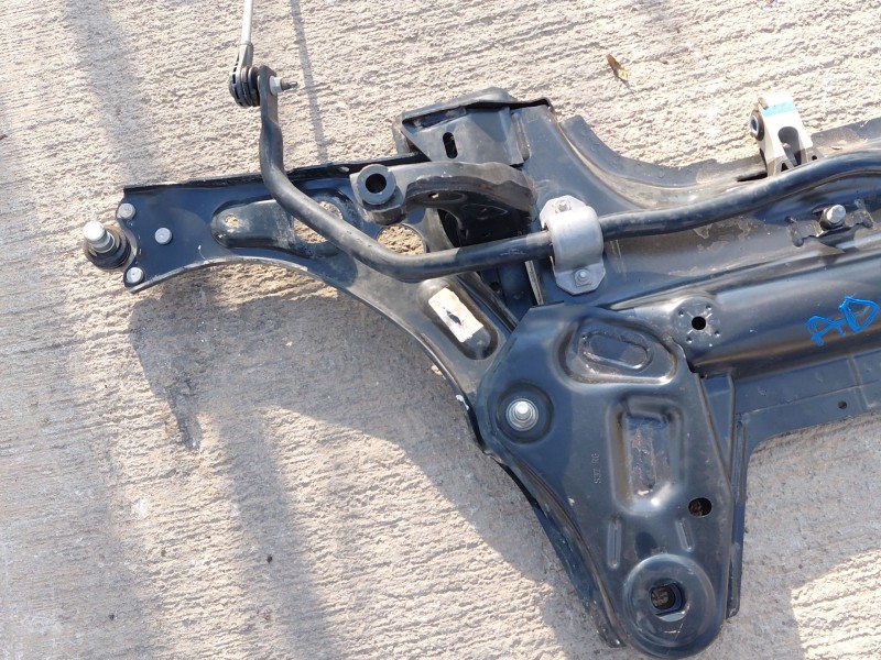 Recambio de puente delantero para opel corsa f hybrid referencia OEM IAM 9841133480  