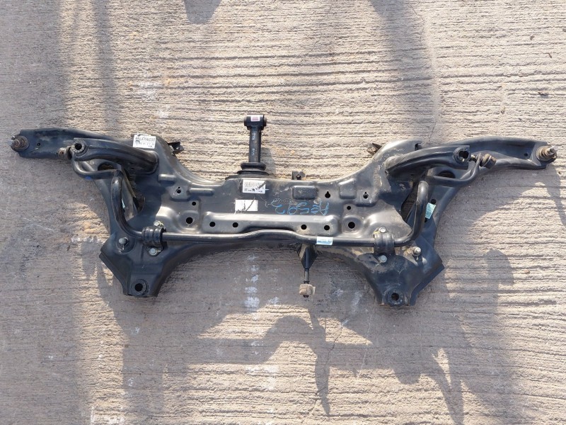 Recambio de puente delantero para kia stonic (ybcuv) drive referencia OEM IAM 62400H8510  
