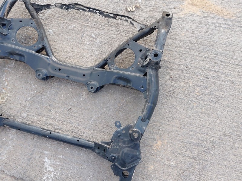 Recambio de puente delantero para bmw serie 1 lim. (f20/f21) m pack referencia OEM IAM 31106872118  