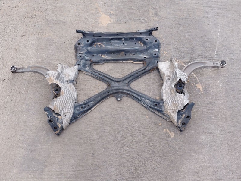 Recambio de puente delantero para audi a4 avant (8w5) s line referencia OEM IAM 8W1399347G  