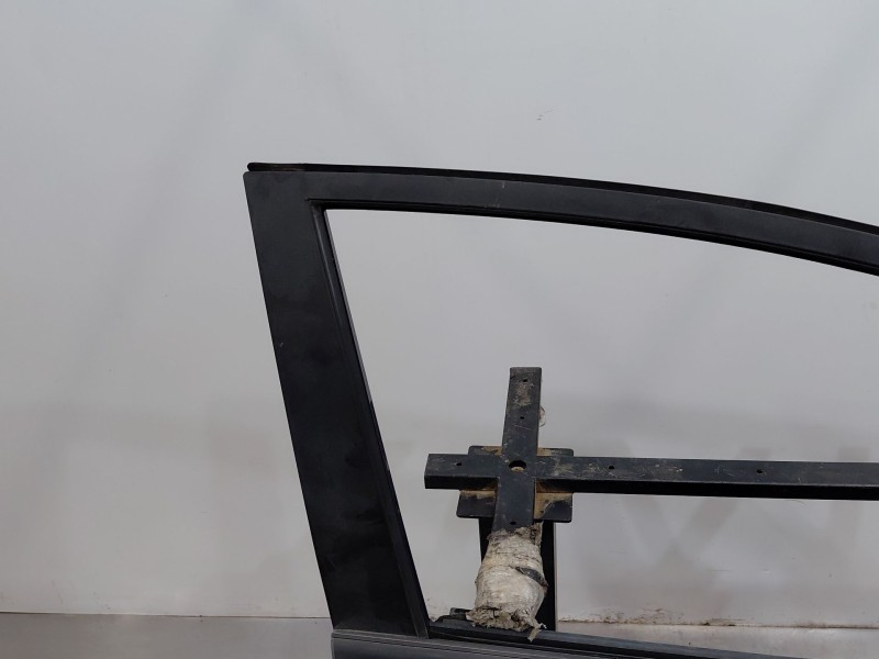 Recambio de puerta delantera derecha para ford fiesta (ccn) confort referencia OEM IAM 1806114  