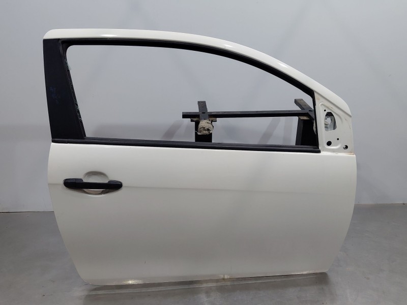 Recambio de puerta delantera derecha para peugeot 108 1.0 vti 72 referencia OEM IAM B000968480  