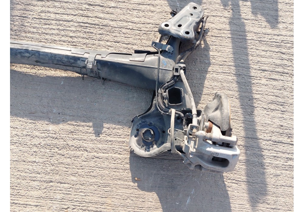 Recambio de puente trasero para opel corsa f (p2jo) 1.2 (68) referencia OEM IAM 9838305780  