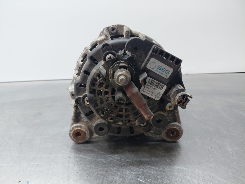 Recambio de alternador para dacia lodgy xplore referencia OEM IAM 231002949R  
