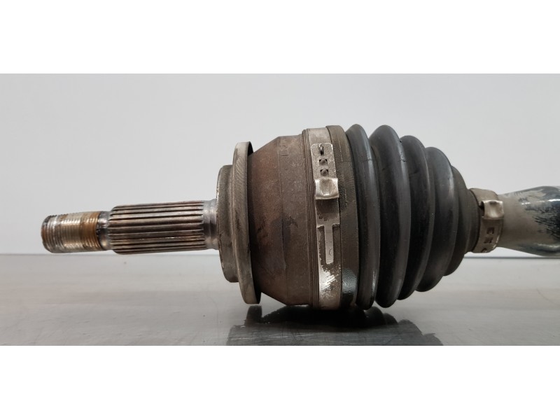 Recambio de transmision delantera derecha para toyota auris active referencia OEM IAM 434100F090   Recambio de transmision delantera derecha para toyota auris active referencia OEM IAM 434100F090