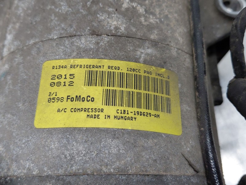 Recambio de compresor aire acondicionado para ford fiesta (ccn) confort referencia OEM IAM 2021124  