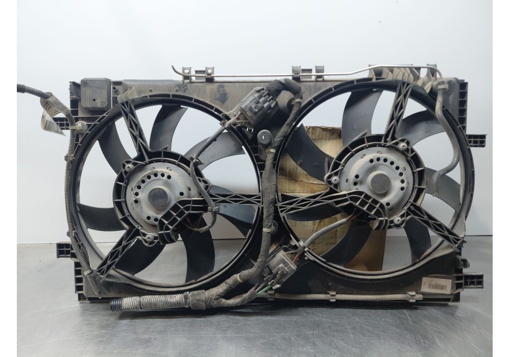 Recambio de electroventilador para opel insignia a (g09) 2.0 cdti 4x4 (68) referencia OEM IAM 13413332 22915609 