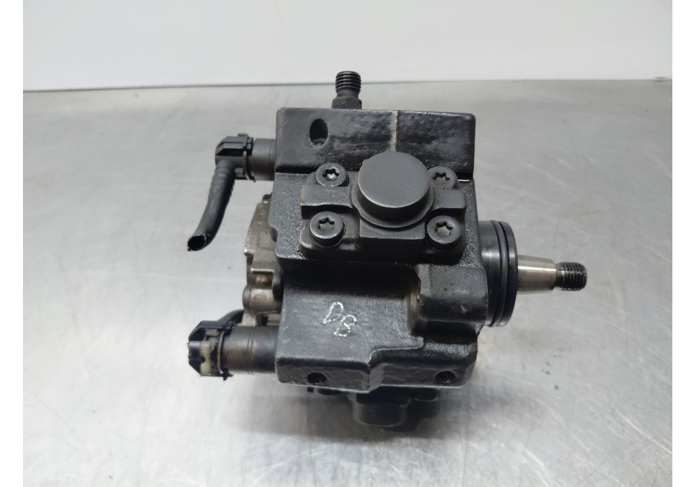 Recambio de bomba inyeccion para kia cee´d hatchback (ed) 1.6 crdi 90 referencia OEM IAM 331002A420 0445010206 