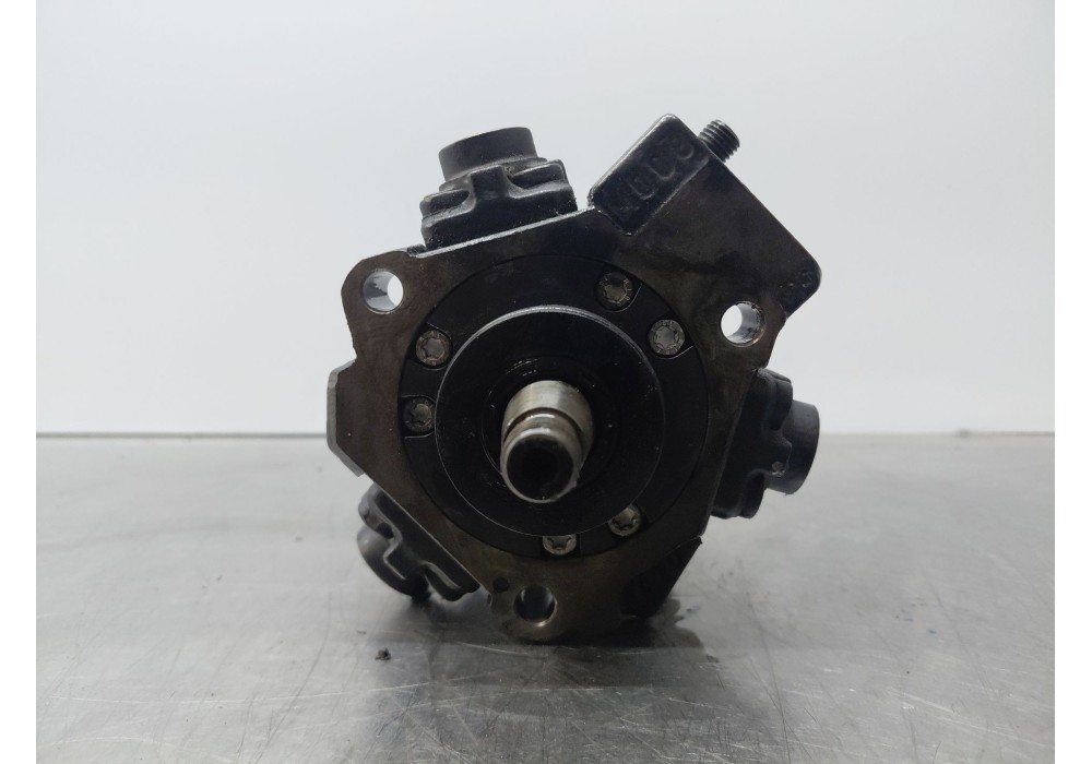 Recambio de bomba inyeccion para kia cee´d hatchback (ed) 1.6 crdi 90 referencia OEM IAM 331002A420 0445010206 