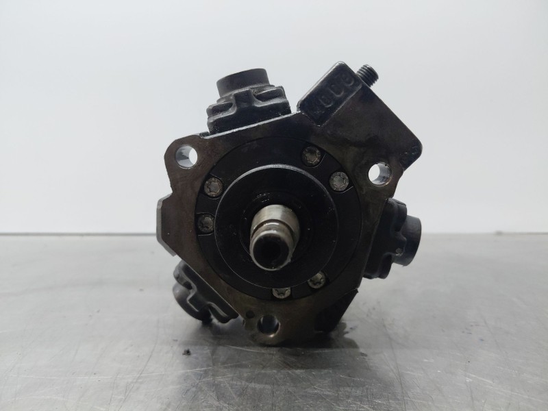 Recambio de bomba inyeccion para kia cee´d hatchback (ed) 1.6 crdi 90 referencia OEM IAM 331002A420 0445010206 