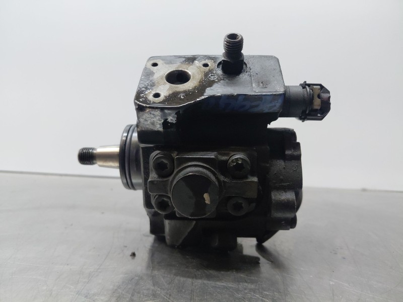 Recambio de bomba inyeccion para kia cee´d hatchback (ed) 1.6 crdi 90 referencia OEM IAM 331002A420 0445010206 