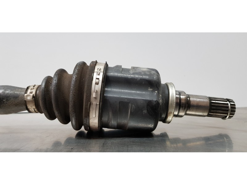 Recambio de transmision delantera derecha para toyota auris active referencia OEM IAM 434100F090   Recambio de transmision delantera derecha para toyota auris active referencia OEM IAM 434100F090