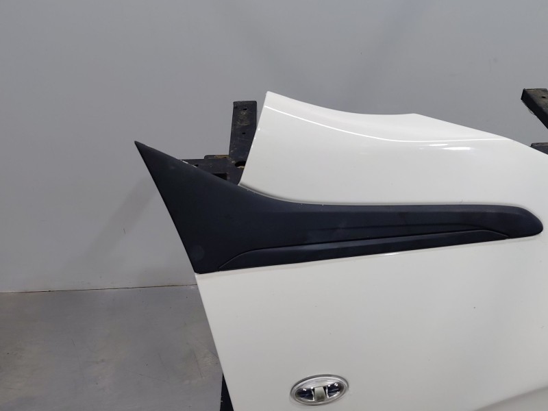 Recambio de aleta delantera derecha para peugeot 108 1.0 vti 72 referencia OEM IAM B000910680  