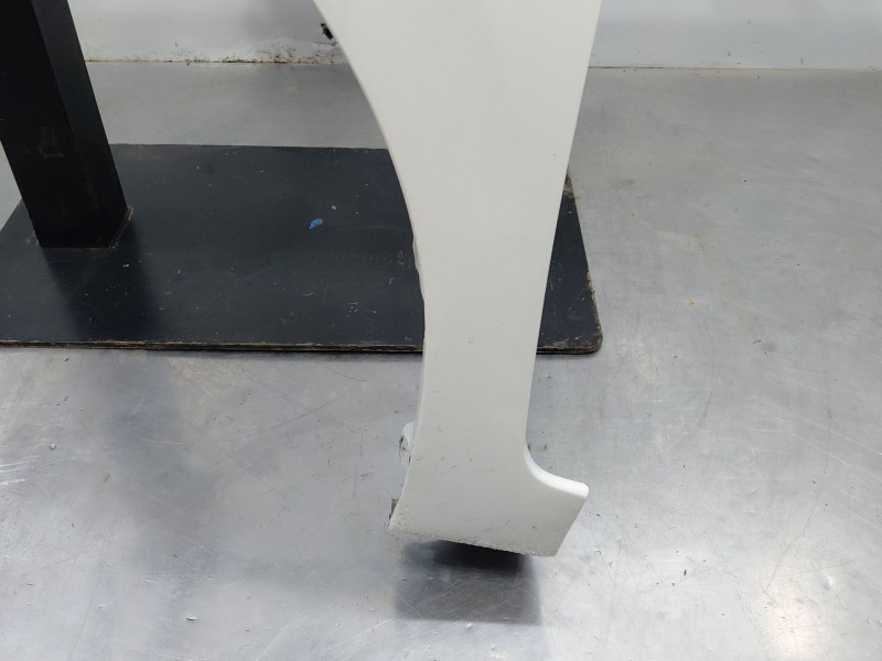 Recambio de aleta delantera izquierda para peugeot 108 1.0 vti 72 referencia OEM IAM B000910580  