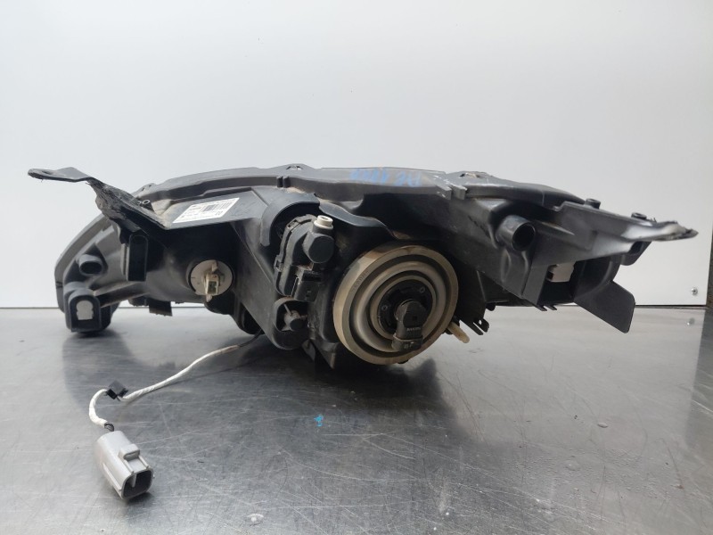 Recambio de faro derecho para peugeot 108 1.0 vti 72 referencia OEM IAM B000863280 811100H150 